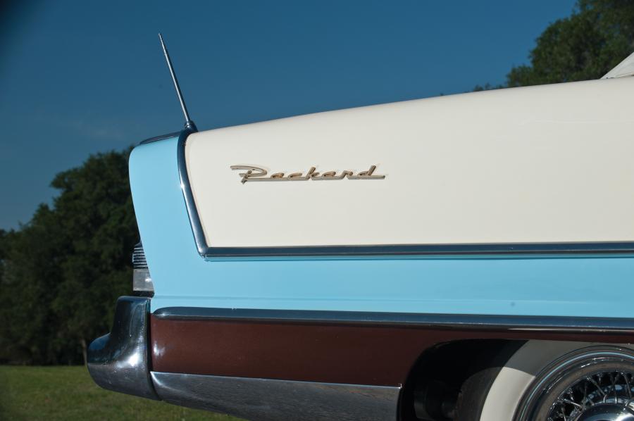  Packard Caribbean Convertible White 1956 года  (фото 11 из 26)